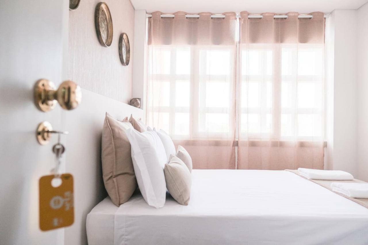 4U Lisbon Suites & Guesthouse VII Airport Экстерьер фото