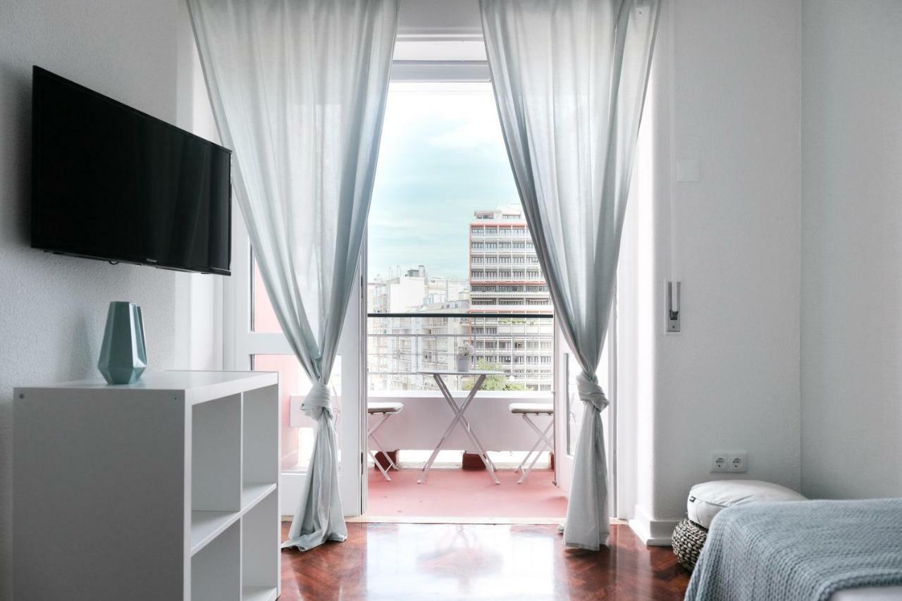 4U Lisbon Suites & Guesthouse VII Airport Экстерьер фото