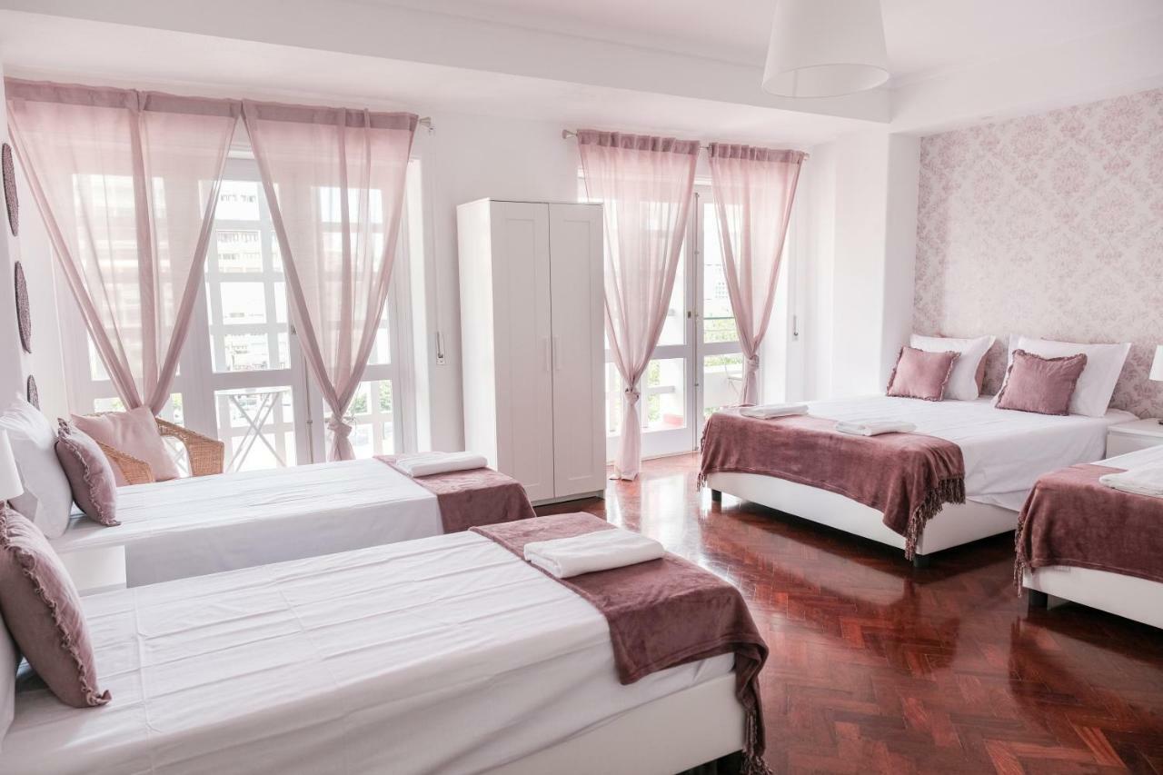 4U Lisbon Suites & Guesthouse VII Airport Экстерьер фото