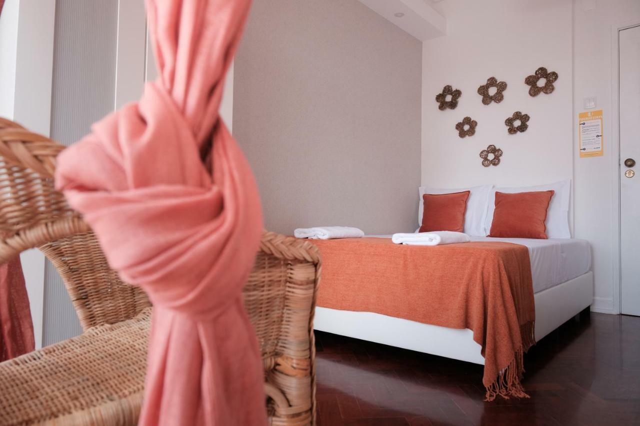 4U Lisbon Suites & Guesthouse VII Airport Экстерьер фото